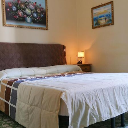 B&B Domus Gemi Неаполь Номер фото