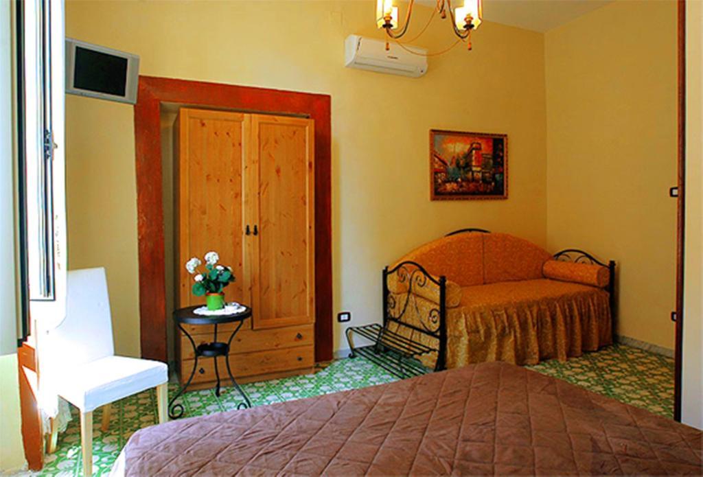B&B Domus Gemi Неаполь Номер фото